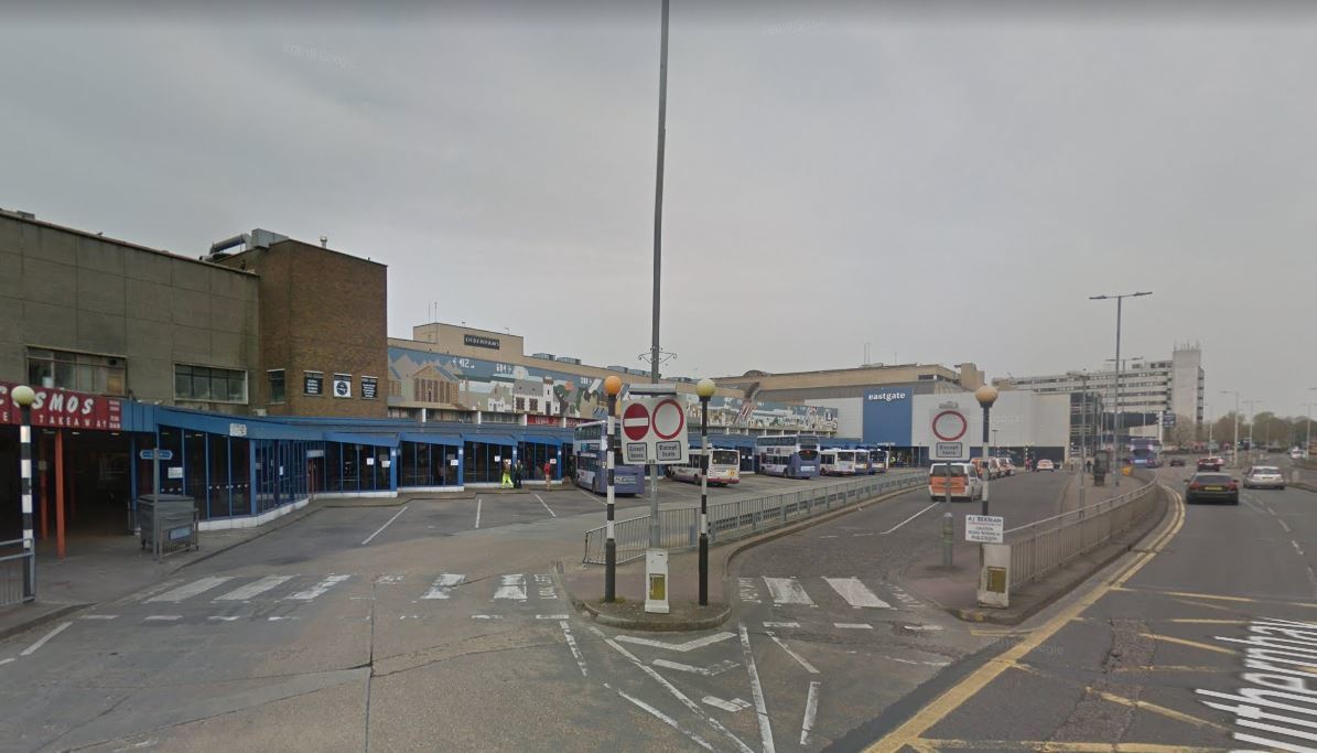 Boy is beaten in mass brawl with 25 youths at bus station - Thurrock Gazette