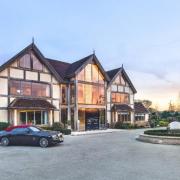 The entrance to Aspen House in Chigwell (Rightmove)